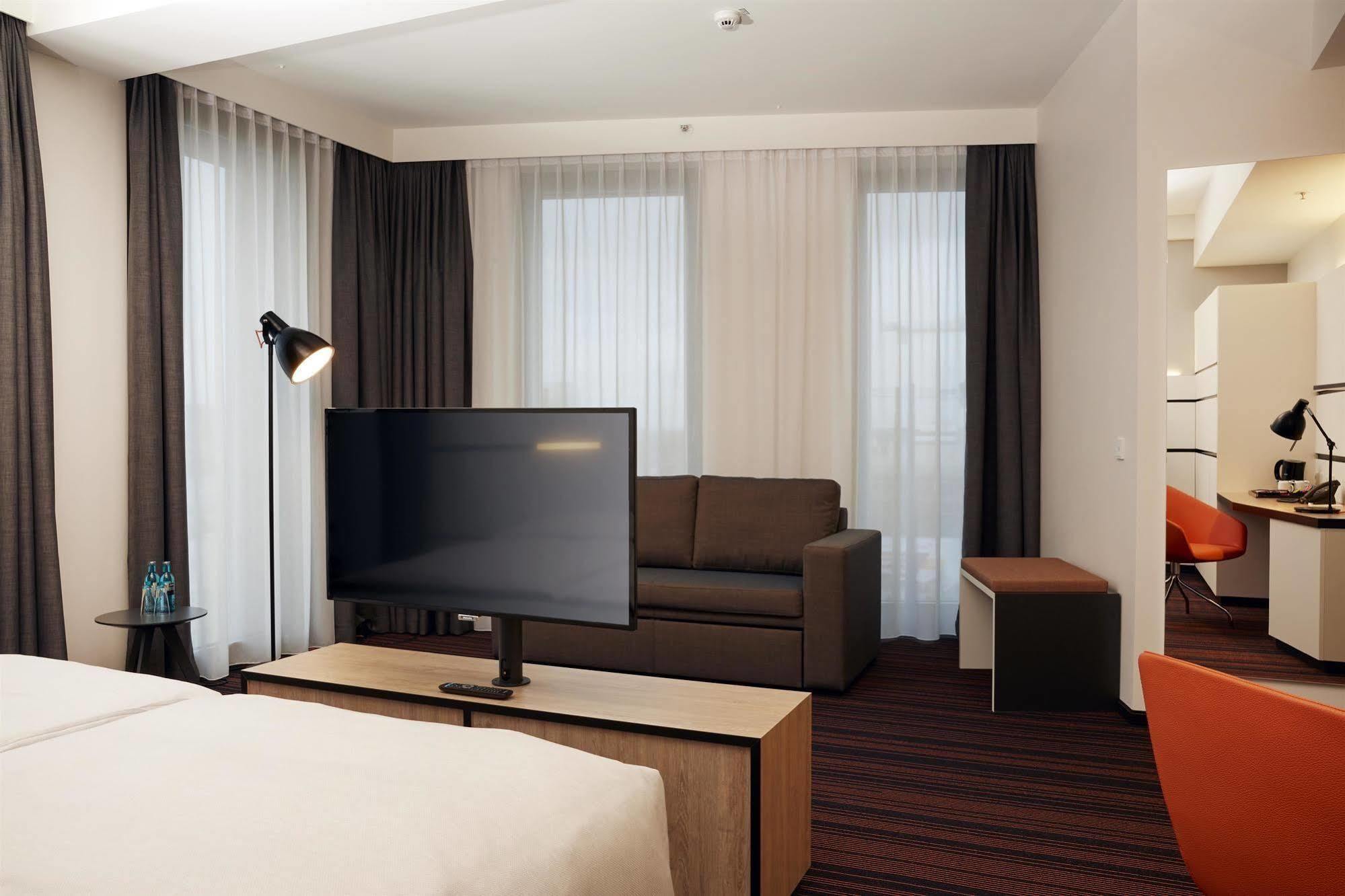 Hyperion Hotel Hamburg Exterior photo A room at the hotel