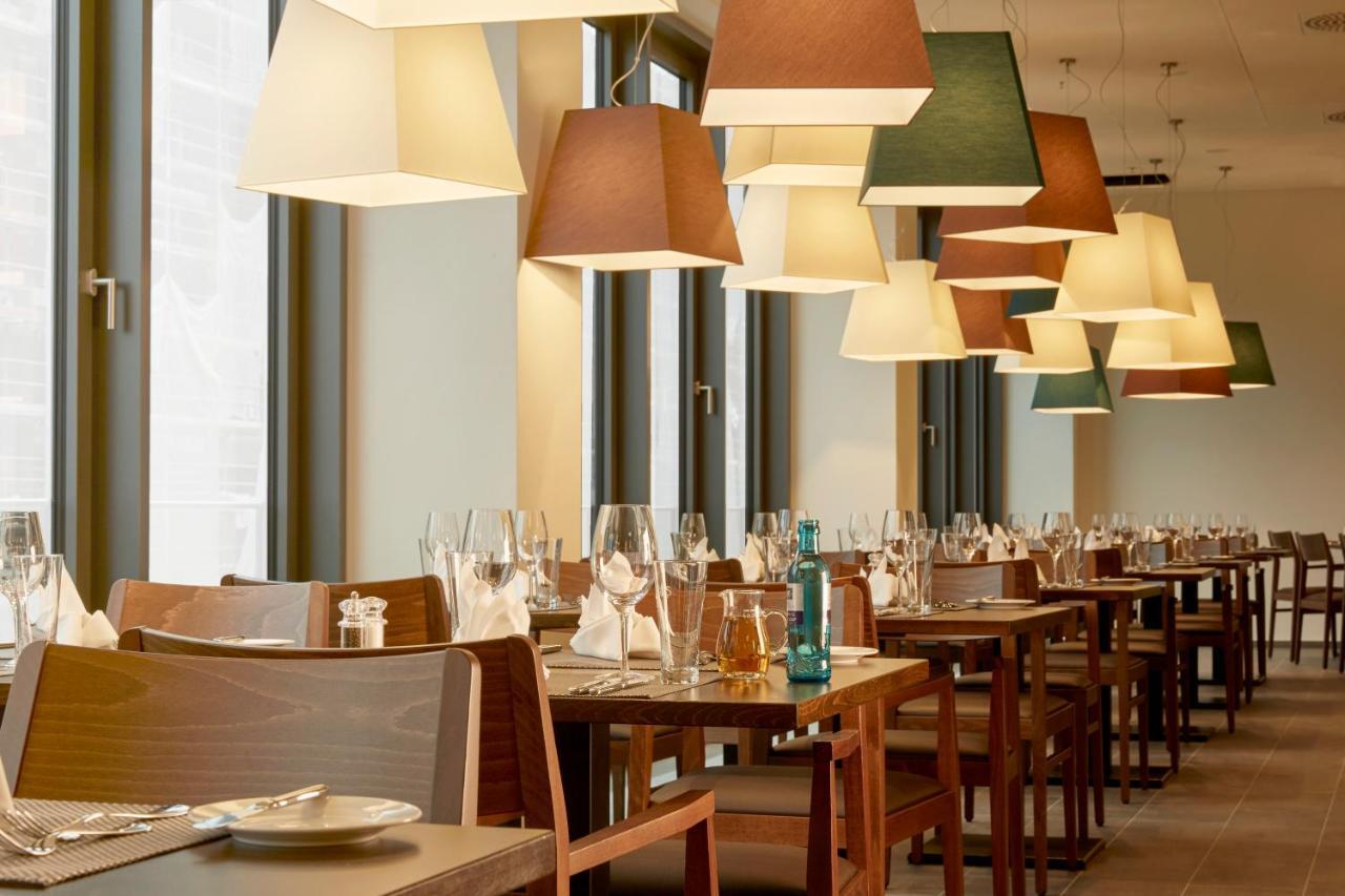Hyperion Hotel Hamburg Exterior photo The restaurant